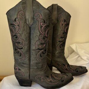 Circle G Gray and Pink Heeled Boots